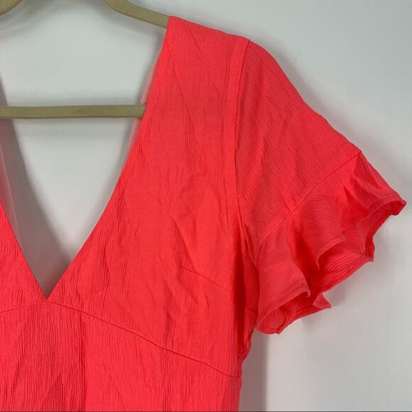 Women’s Hot Pink Romper V-Neck Small - Picture 7 of 7